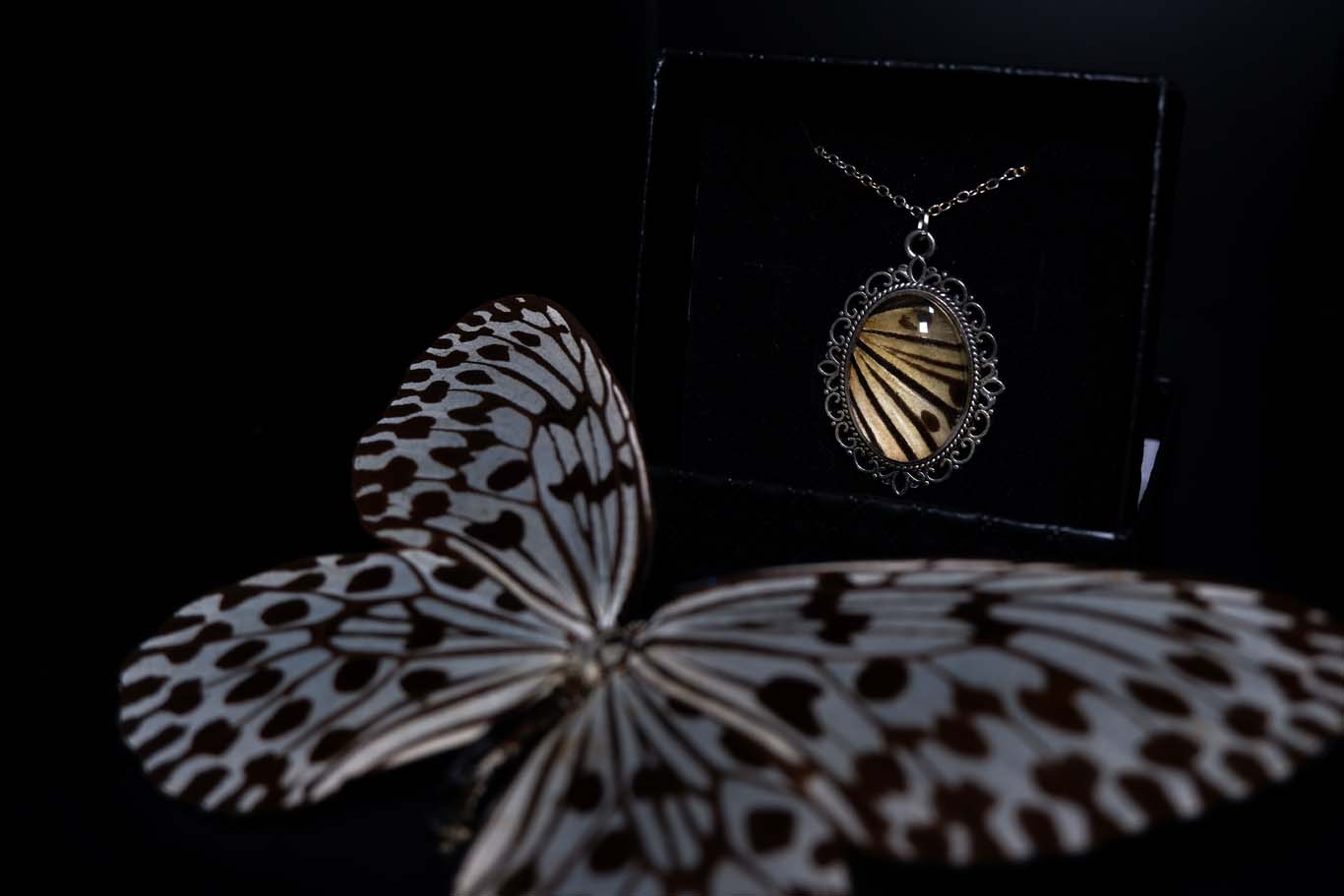 Paper Kite Necklace